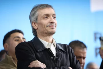 Máximo Kirchner calificó de “cobarde” a Milei por burlarse de Néstor Kirchner y cargó contra Peter Lamelas Máximo Kirchner calificó de “cobarde” a Milei por burlarse de Néstor Kirchner y cargó contra Peter Lamelas