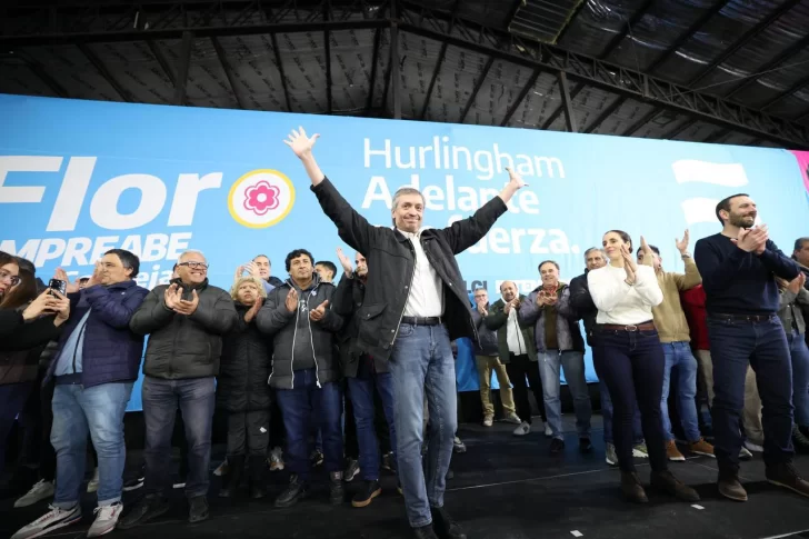 Máximo Kirchner calificó de “cobarde” a Milei por burlarse de Néstor Kirchner y cargó contra Peter Lamelas