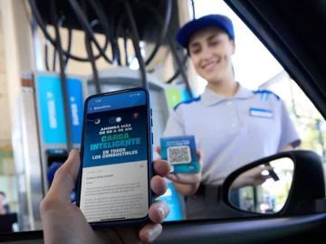 Crece la tendencia de cargar nafta a la madrugada con la App YPF: creció un 28% la venta con precio especial