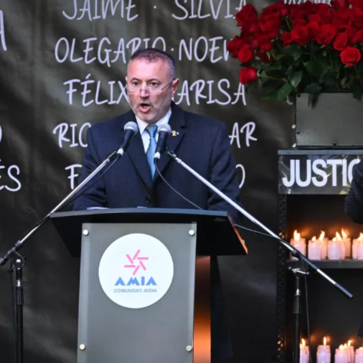 El presidente de la AMIA aseguró que “Irán es el máximo responsable del atentado que asesinó a 85 inocentes” El presidente de la AMIA aseguró que “Irán es el máximo responsable del atentado que asesinó a 85 inocentes”