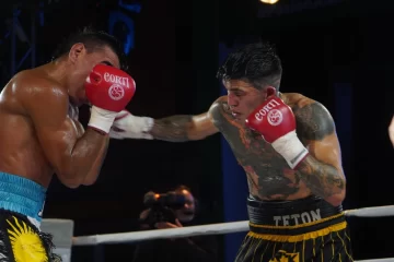 Marcelo “Rateka” Sánchez se coronó campeón argentino wélter tras vencer al “Maldito” Jara en Río Gallegos Marcelo “Rateka” Sánchez se coronó campeón argentino wélter tras vencer al “Maldito” Jara en Río Gallegos