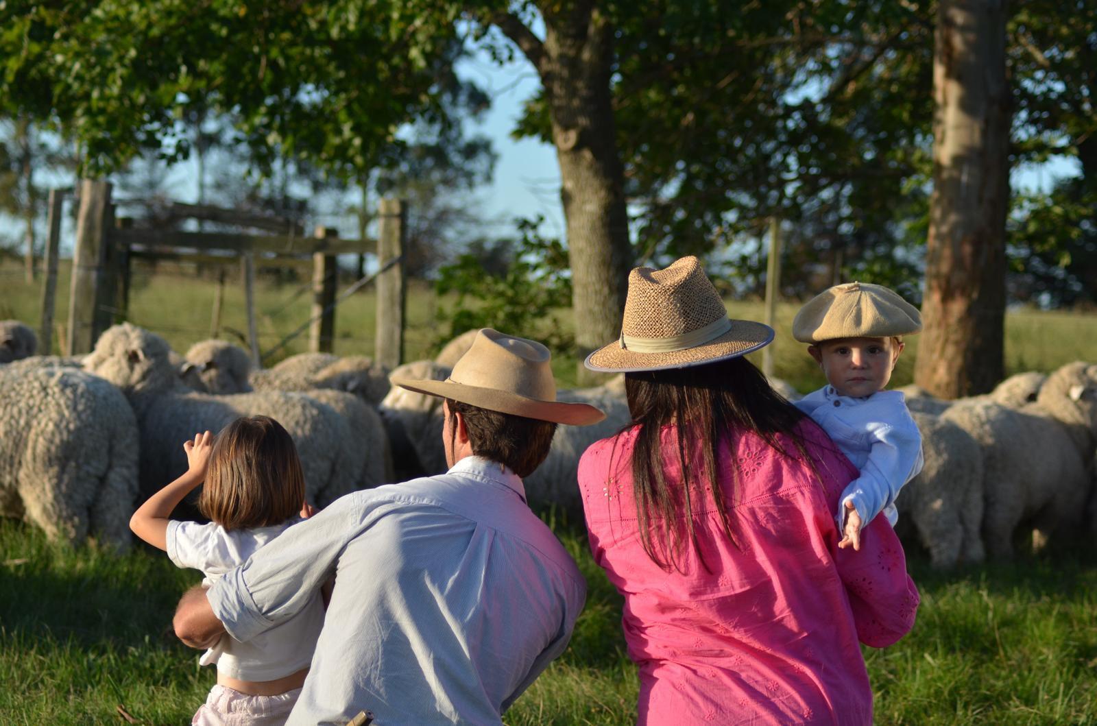  En 2019 se casó con un productor de vacas y ovejas, Francisco “Pancho” Itzaina y se fue a vivir al campo.