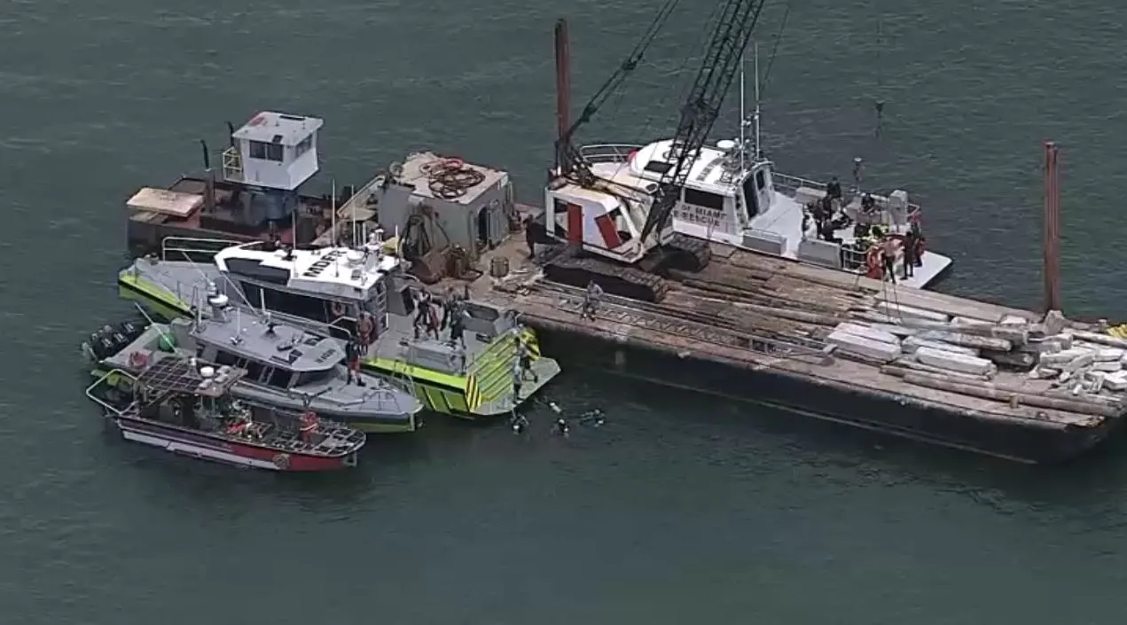 Tragedia en Miami Beach: dos niñas, de 7 y 13 años, murieron en un choque entre un velero y una barcaza