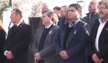 Claudio Vidal en Lago Posadas: “La independencia que necesitamos hoy es la económica” Claudio Vidal en Lago Posadas: “La independencia que necesitamos hoy es la económica”