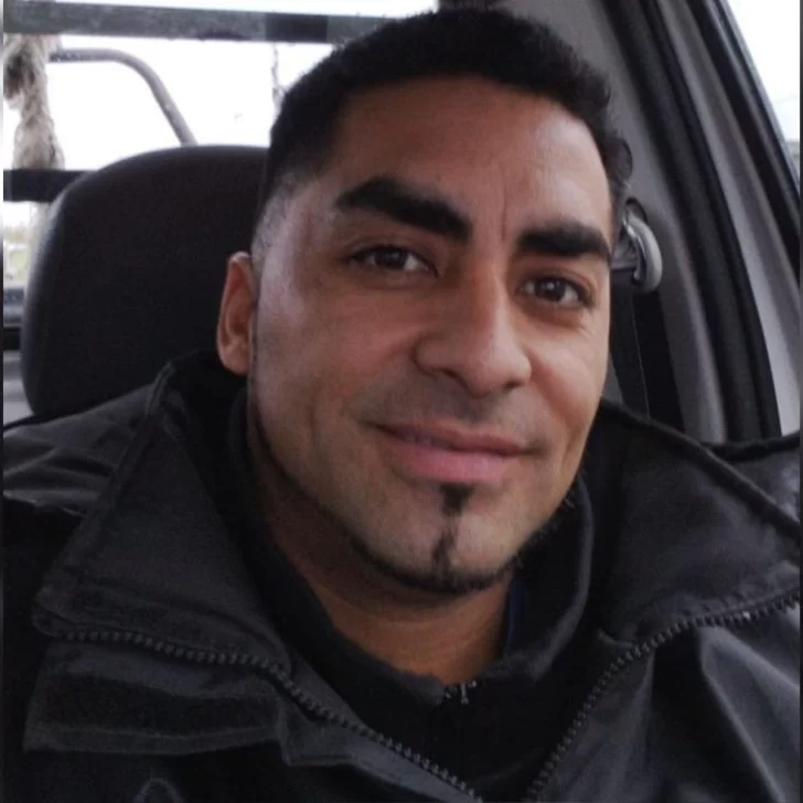 Murió en lo alto de una torre de alta tensión: la familia de Walter Quintero niega que se haya quitado la vida y reclama a la Policía y la Justicia de Santa Cruz Murió en lo alto de una torre de alta tensión: la familia de Walter Quintero niega que se haya quitado la vida y reclama a la Policía y la Justicia de Santa Cruz