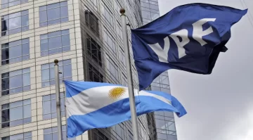 Juicio por YPF: la jueza Preska rechazó el pedido de suspender la transferencia de acciones Juicio por YPF: la jueza Preska rechazó el pedido de suspender la transferencia de acciones