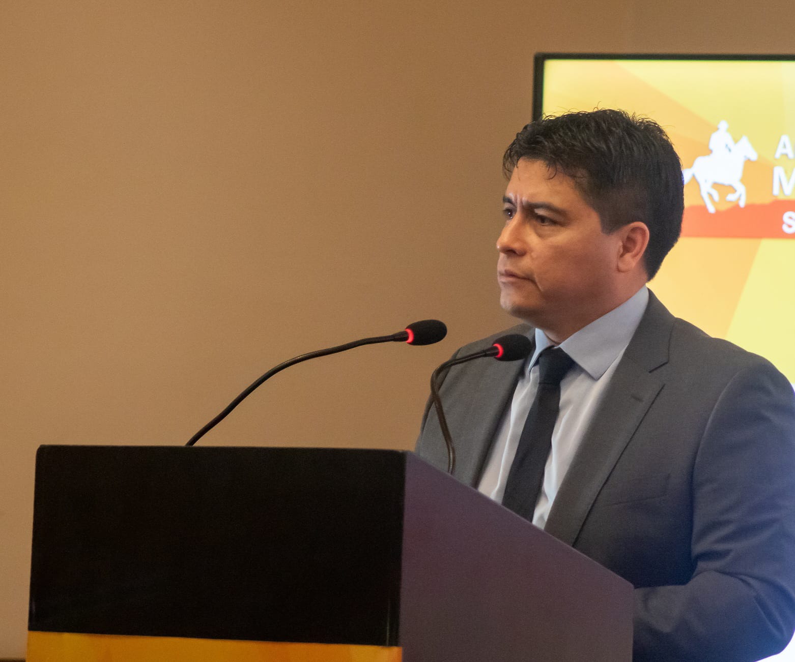  Claudio Vidal, gobernador de Santa Cruz. FOTO: GOBIERNO