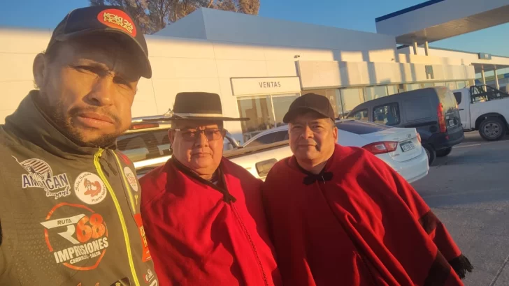 Tras pasar por Río Negro, el peregrino salteño encara el tramo final de su travesía hacia Salta