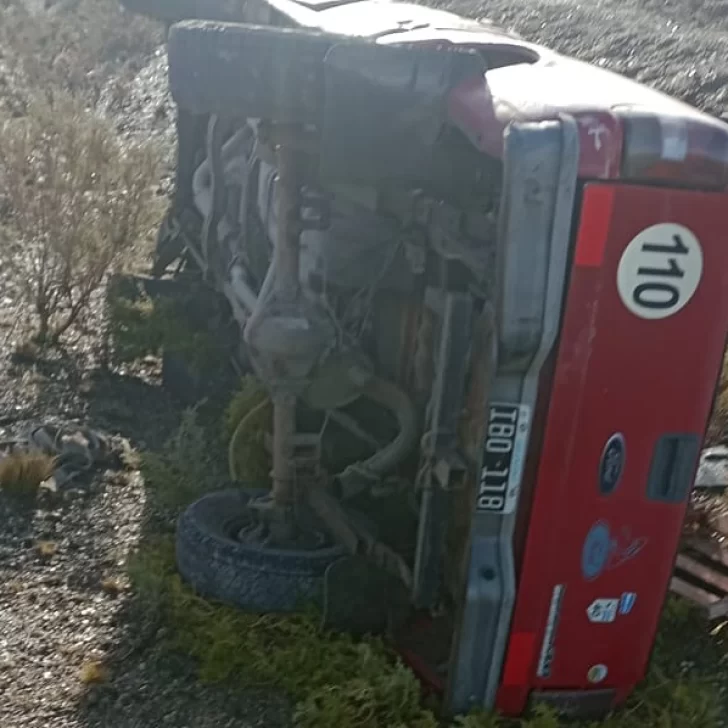 Tres personas trasladadas al hospital tras un accidente cerca de Puerto San Julián Tres personas trasladadas al hospital tras un accidente cerca de Puerto San Julián