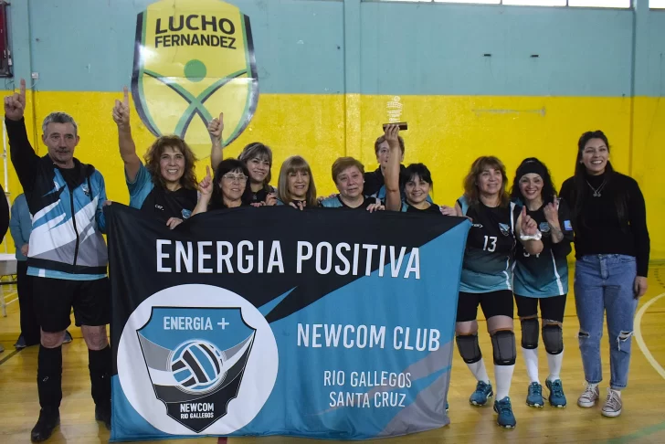  Las campeonas de la Liga Municipal +60. FOTO: SECRETARÍA DE DEPORTES DE LA MUNICIPALIDAD DE RÍO GALLEGOS