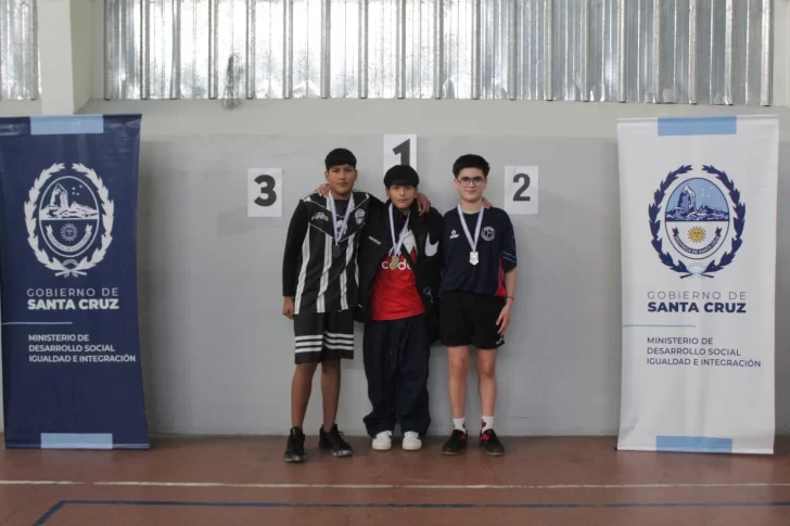  Single masculino: El primer puesto fue para Efrain Martinez, completaron el podio,  Sebastián Bustamante y Benjamín Pastrana.