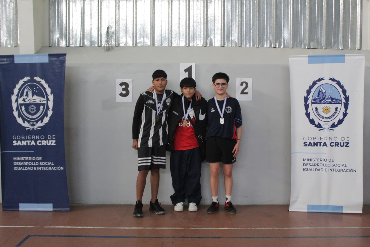  Single masculino: El primer puesto fue para Efrain Martinez, completaron el podio,  Sebastián Bustamante y Benjamín Pastrana.