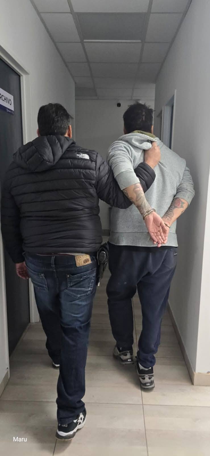 El preso que escapó de una comisaría de Caleta Olivia se entregó esta noche