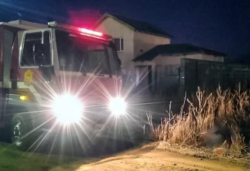Río Gallegos: un cortocircuito provocó un principio de incendio en un galpón Río Gallegos: un cortocircuito provocó un principio de incendio en un galpón