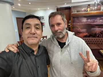 “Trabajador, sencillo, religioso y peronista”, así saludó Pablo Grasso la candidatura de Juan Carlos Molina en “Fuerza Santacruceña” “Trabajador, sencillo, religioso y peronista”, así saludó Pablo Grasso la candidatura de Juan Carlos Molina en “Fuerza Santacruceña”