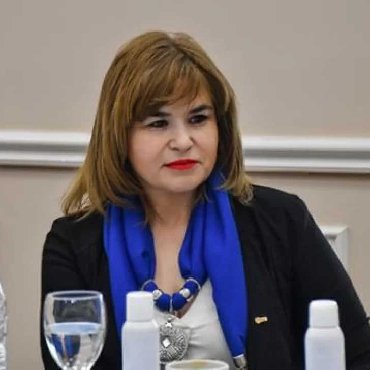 Comerciantes de Caleta Olivia calificaron el cierre de locales como una “emergencia económica” Comerciantes de Caleta Olivia calificaron el cierre de locales como una “emergencia económica”