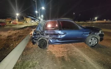 Una joven de 20 años sufrió graves lesiones tras impactar contra el guardarraíl Una joven de 20 años sufrió graves lesiones tras impactar contra el guardarraíl