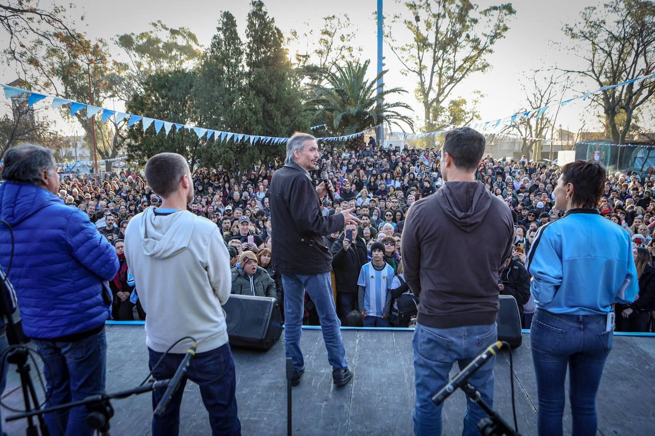  Máximo Kirchner agradeció el apoyo que brindan a Cristina Fernández.