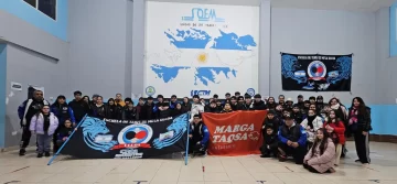 La Escuela Ulloa viajó a Chile para disputar el Torneo Patagónico de tenis de mesa La Escuela Ulloa viajó a Chile para disputar el Torneo Patagónico de tenis de mesa
