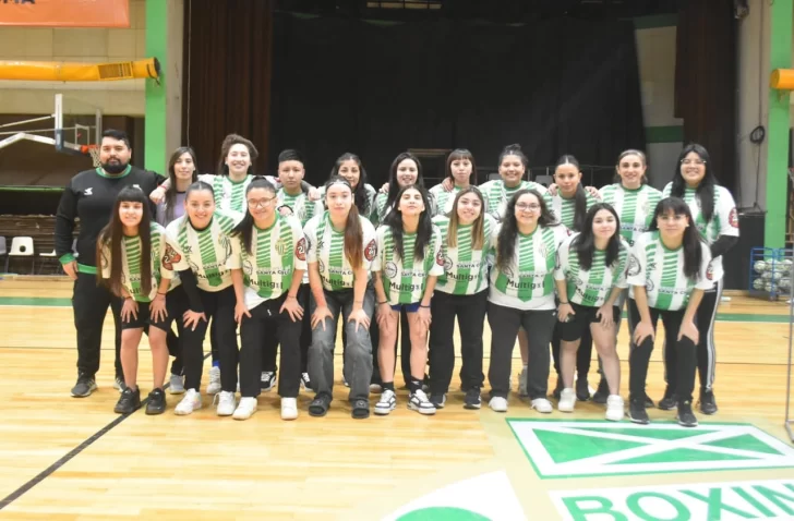 Se juega el torneo regional femenino de fútbol de AFA