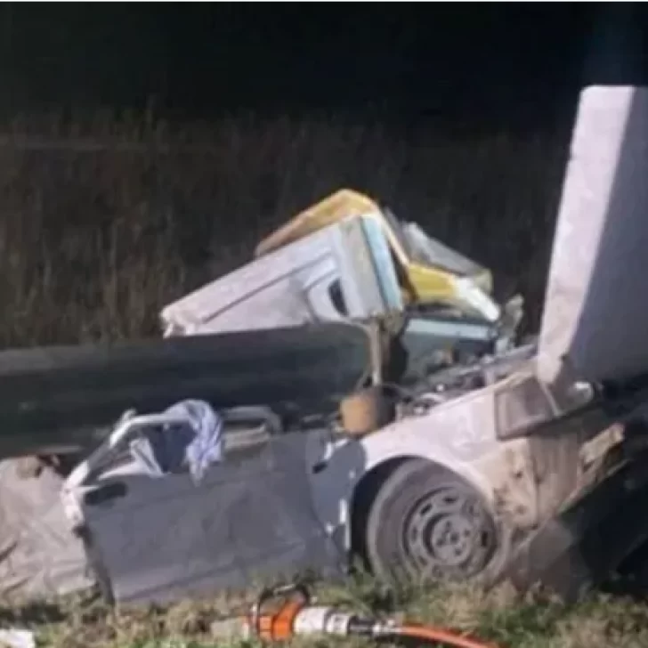 Tragedia en Ruta 19: murieron tres hermanitos y su papá tras un choque frontal