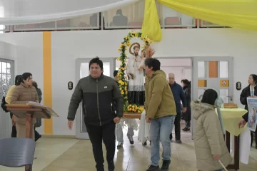 Cura Luis Hetze en San Cayetano: “A pesar de los problemas económicos, Dios no defrauda” Cura Luis Hetze en San Cayetano: “A pesar de los problemas económicos, Dios no defrauda”