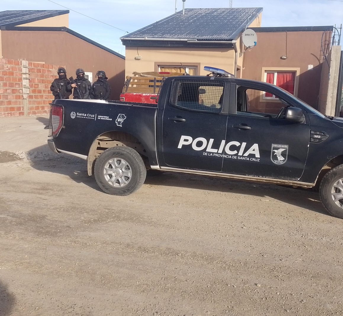 Uno de los procedimientos en casa de un integrante de UOCRA. (FOTO: GENTILEZA ALBERTO QUINTANAL).