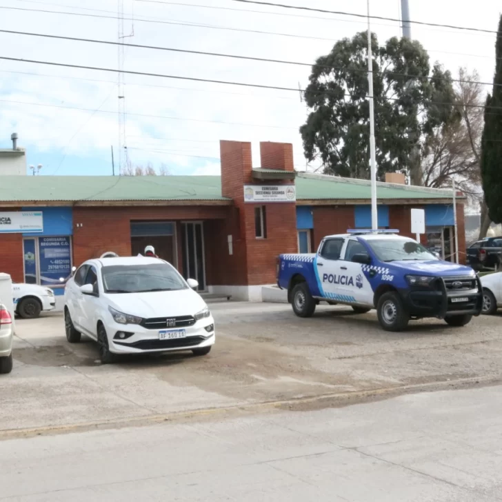 Un hombre lesionado llegó a una comisaría y fue trasladado al hospital: “Un incidente entre dos hombres”