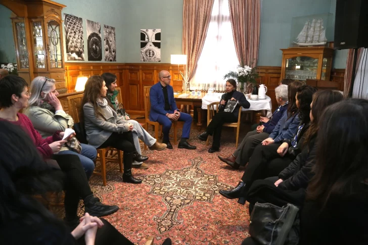 CONVERSATORIO-RECONSTRUIR-MEMORIA-BIENALSUR-PUNTA-ARENAS-728x485 CONVERSATORIO-RECONSTRUIR-MEMORIA-BIENALSUR-PUNTA-ARENAS-728x485