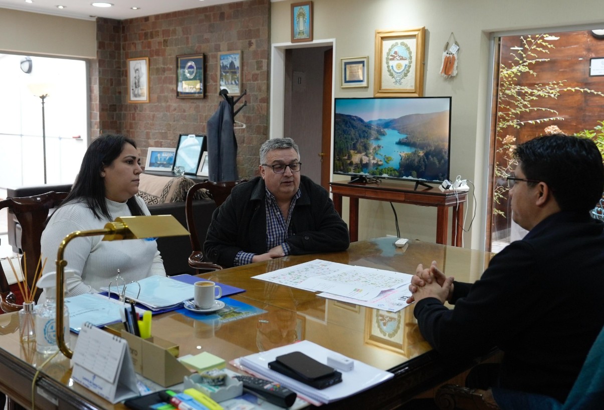 El gobernador Vidal recibió al equipo de la empresa Distrigas.