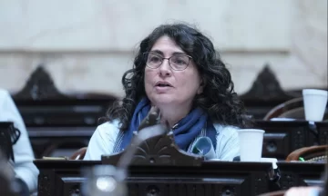 Ana María Ianni pidió respuestas a Guillermo Francos por la exYCRT y por el turismo Ana María Ianni pidió respuestas a Guillermo Francos por la exYCRT y por el turismo