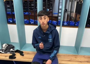 Bautista Andrade ya entrena con la Selección Argentina Sub 15 en Ezeiza: el arquero de Huracán cumplió su primera jornada albiceleste Bautista Andrade ya entrena con la Selección Argentina Sub 15 en Ezeiza: el arquero de Huracán cumplió su primera jornada albiceleste