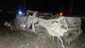 Un trabajador de Santa Cruz sobrevivió a un accidente que destruyó la camioneta de su empresa