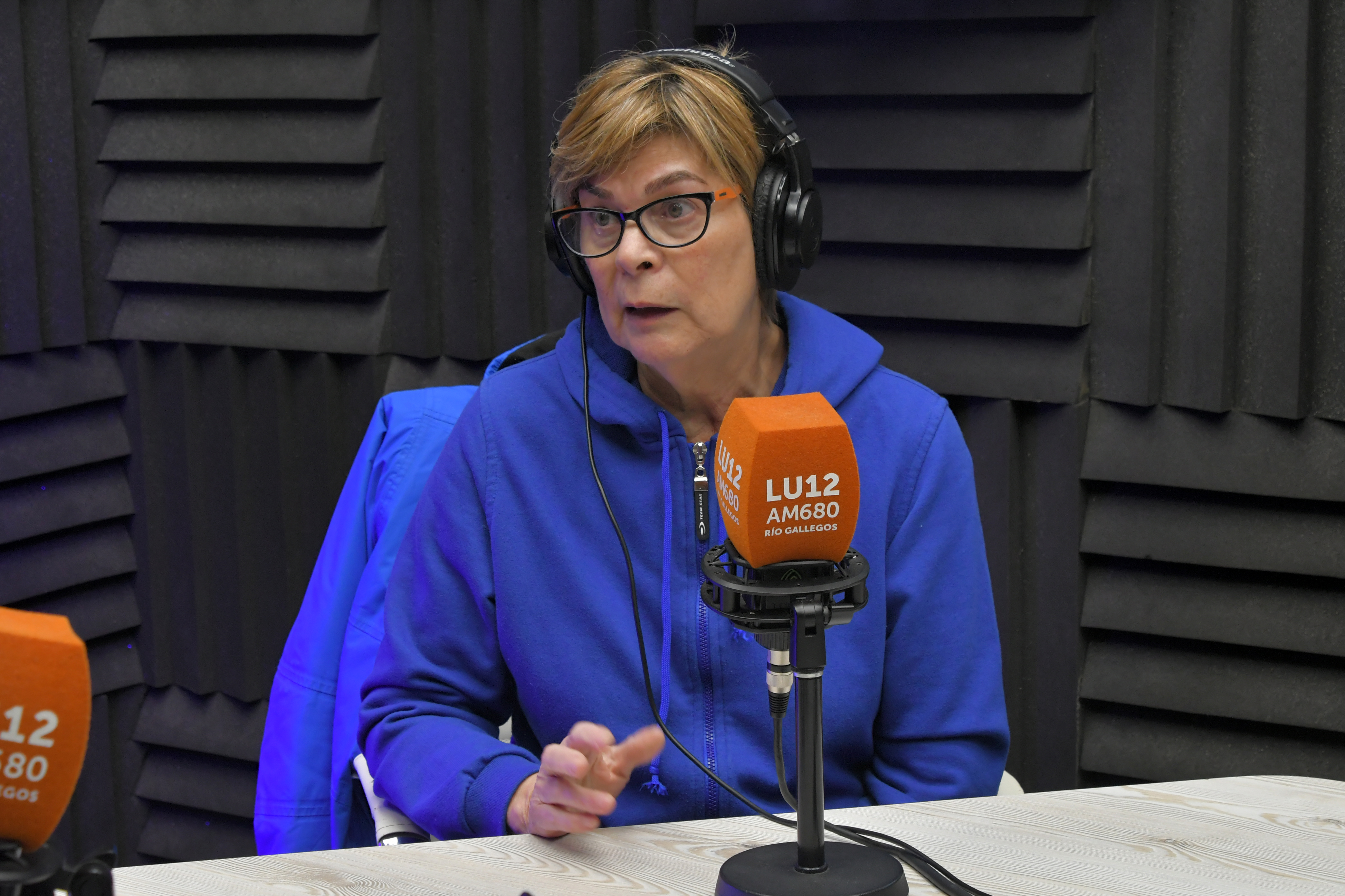  Rosa Irusta visitó los estudios de LU12.