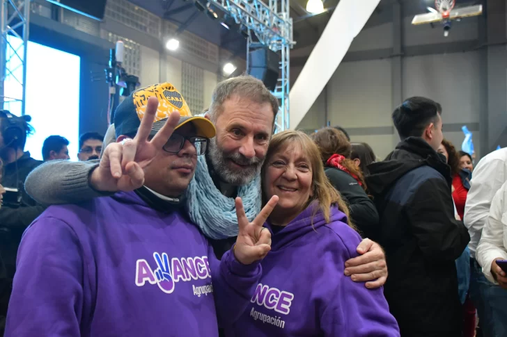  Molina se sacó fotos con todos y todas. El 