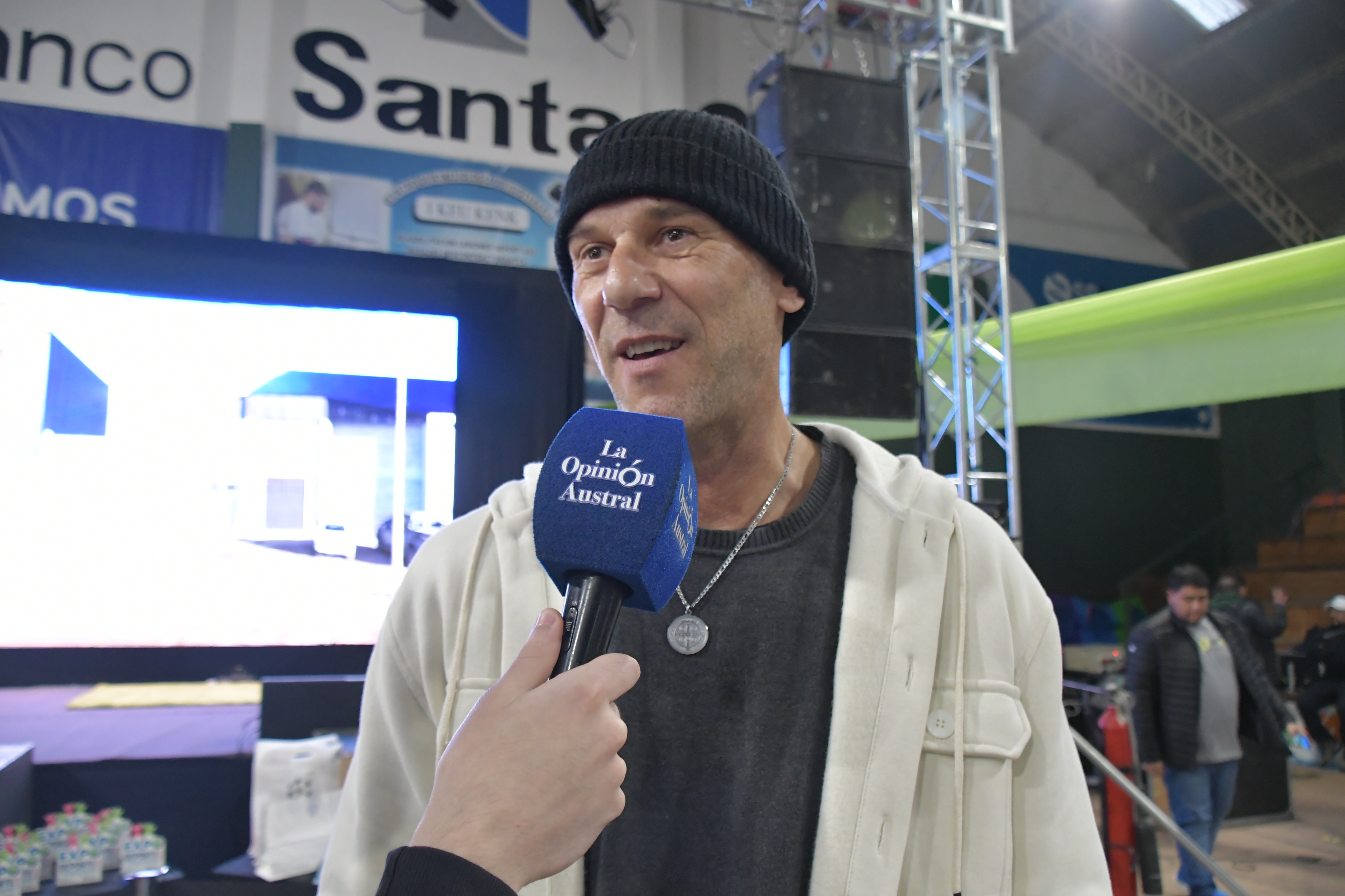  Marcos Milinkovic es un exjugador de voleibol.