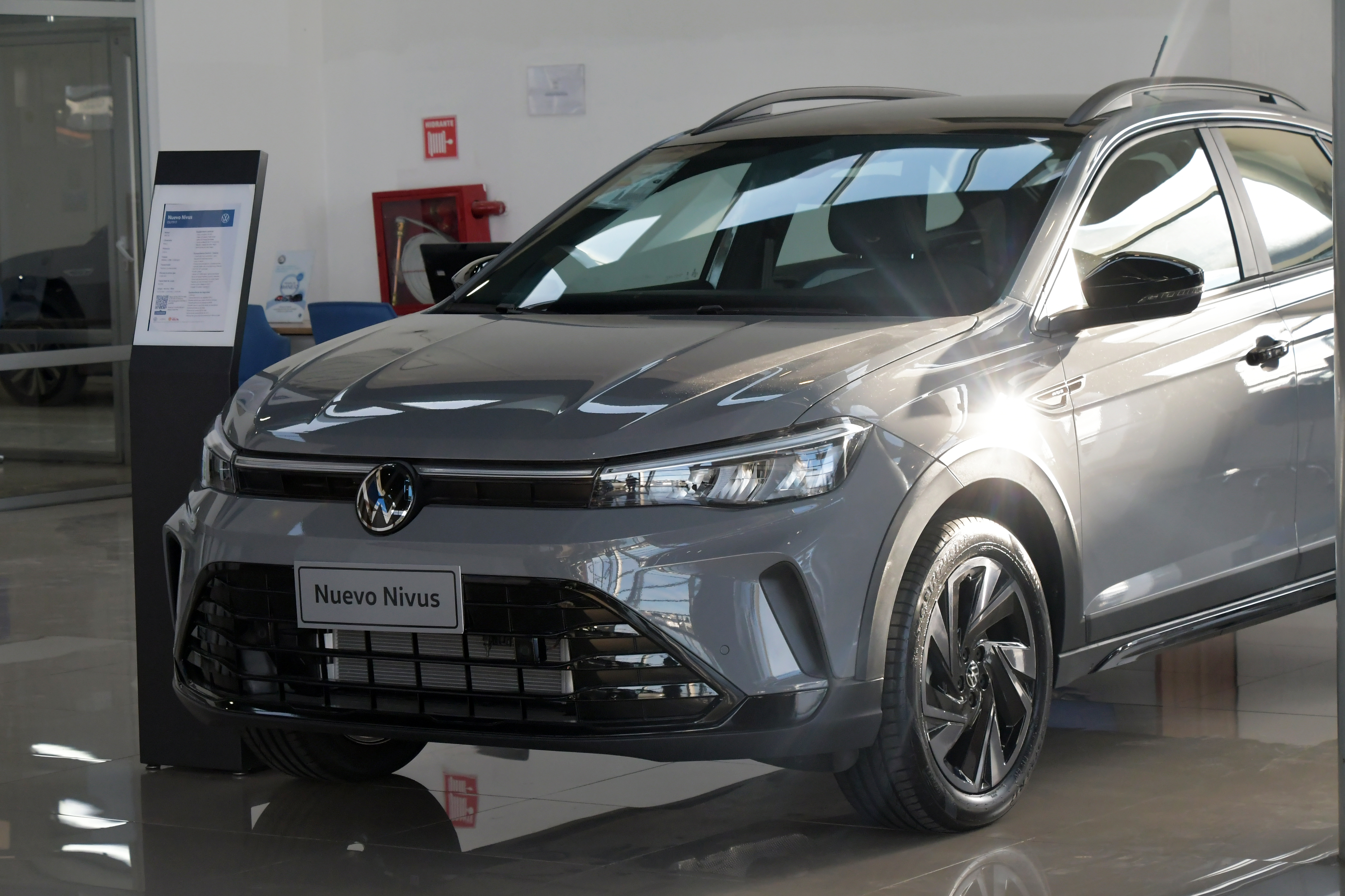  Volkswagen Nivus, el SUV que combina estilo y tecnología, disponible con financiación 0% en el Plan Nación de Autobahn Santa Cruz.