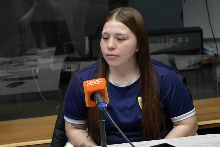  Florencia Irquen, arquera del equipo.