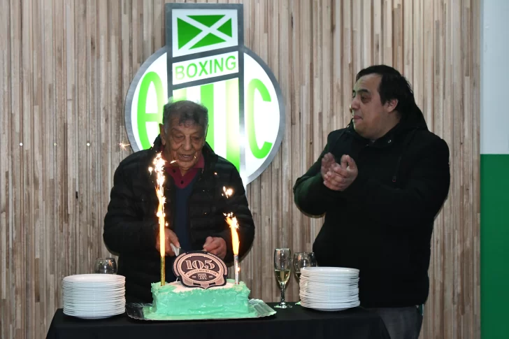 Boxing Club celebró 105 años con luminarias, homenajes y un ambicioso plan de obras