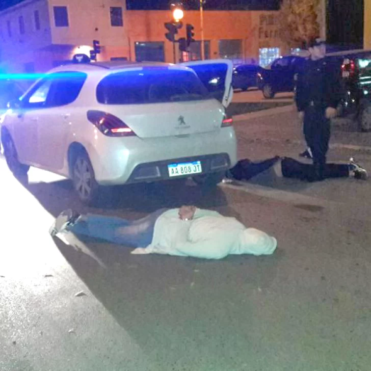 Río Gallegos: Presunto dealer le apuntó a un policía con un rifle y le dieron dos años de prisión Río Gallegos: Presunto dealer le apuntó a un policía con un rifle y le dieron dos años de prisión