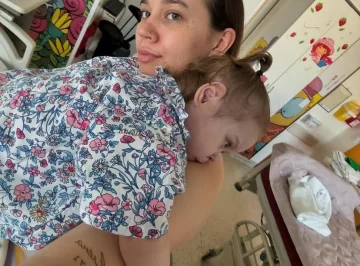 Preocupación total por Ekatherina, la nena que sigue en estado crítico: “Sos mi niña de las mil batallas” Preocupación total por Ekatherina, la nena que sigue en estado crítico: “Sos mi niña de las mil batallas”