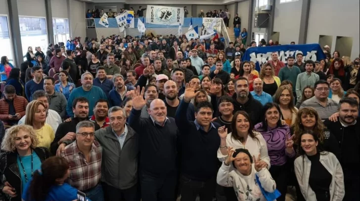 Los principales frentes electorales definen listas este mismo domingo