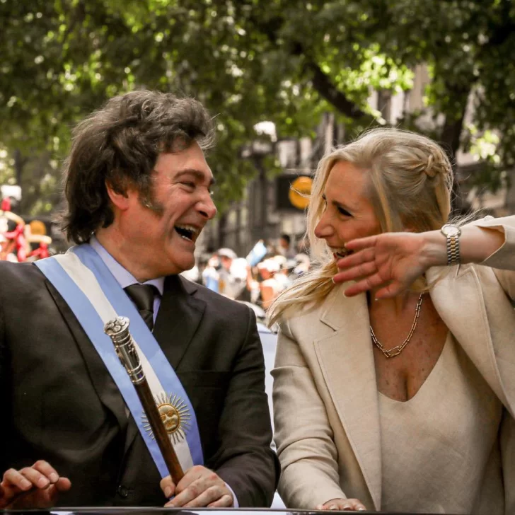 Acusaron a Karina Milei de usar un Rolex y Javier la defendió: “Sigan mintiendo…” Acusaron a Karina Milei de usar un Rolex y Javier la defendió: “Sigan mintiendo…”