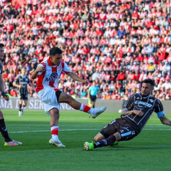 Empate 1-1 entre Platense e Instituto marcado por la polémica Empate 1-1 entre Platense e Instituto marcado por la polémica