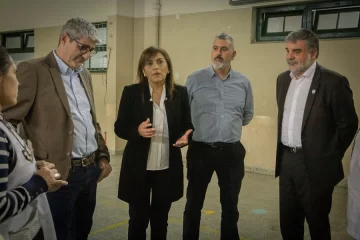 Iris Rasgido y Daniel Gardonio recorrieron escuelas de San Julián para inspeccionar obras Iris Rasgido y Daniel Gardonio recorrieron escuelas de San Julián para inspeccionar obras