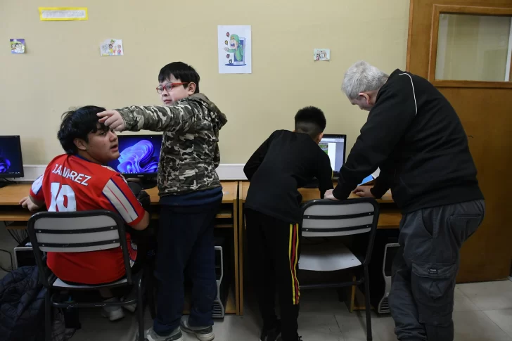 JORNADA-DE-PUERTAS-ABIERTAS-DOMINGO-SAVIO-2024-3-728x485 JORNADA-DE-PUERTAS-ABIERTAS-DOMINGO-SAVIO-2024-3-728x485