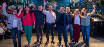 El Frente Por Santa Cruz presentó a sus candidatos con un mensaje de unidad y defensa provincial El Frente Por Santa Cruz presentó a sus candidatos con un mensaje de unidad y defensa provincial