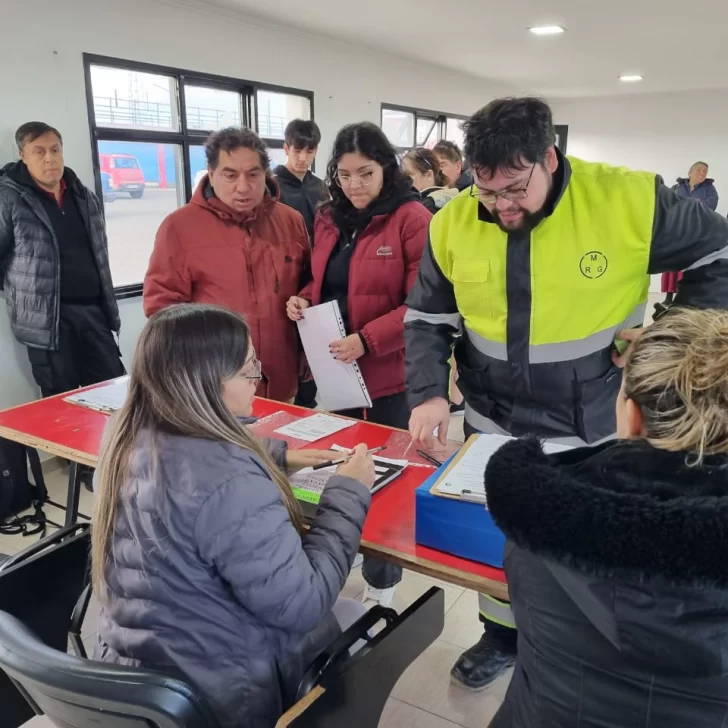 Más de 500 jóvenes participan del programa “Mi Primera Licencia” Más de 500 jóvenes participan del programa “Mi Primera Licencia”
