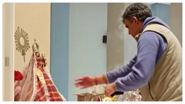 Devotos realizan la novena de la virgen de Urkupiña Devotos realizan la novena de la virgen de Urkupiña