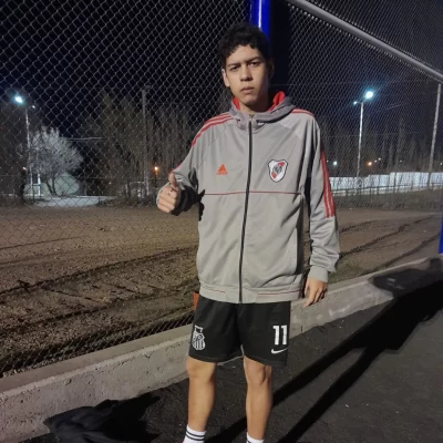 “No pierdan la fe”: la pelea de Pablo Bonina, el “pibe” de Puerto Deseado que enfrentó la leucemia y volvió a entrenar en Ferro